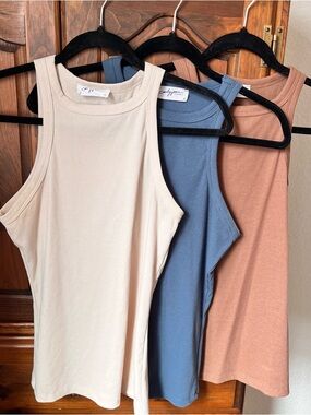 Carly Jean Los Angeles Brooke Tanks (Set of 3)